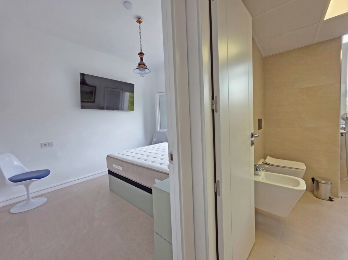 Beachfront flat in Almuñécar — Bedroom