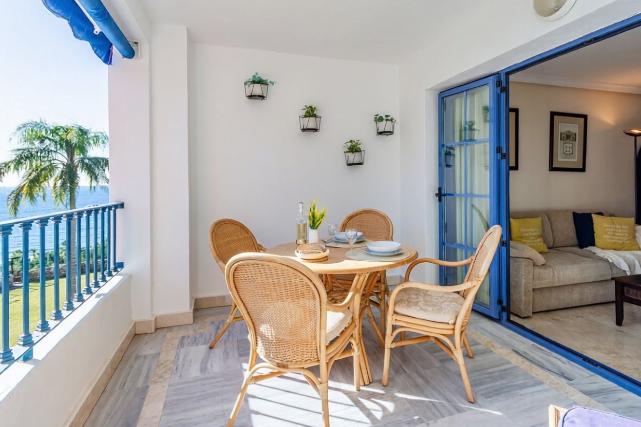 Apartamento em primeira linha de praia em Almuñécar