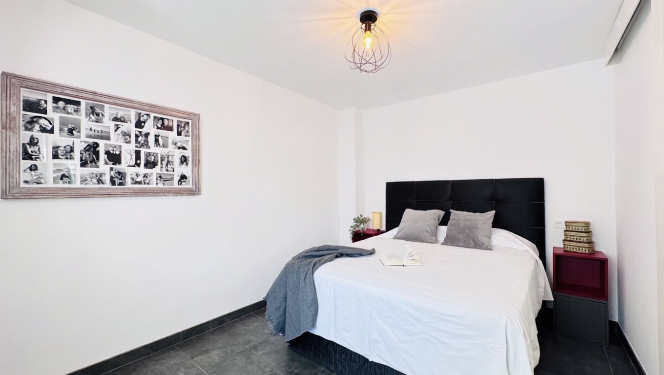 Appartement en première ligne de plage à La Herradura — Chambre
