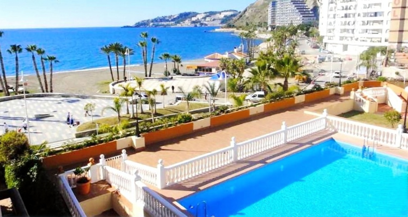 Apartamento em primeira linha de praia em Almuñécar — Vista mar