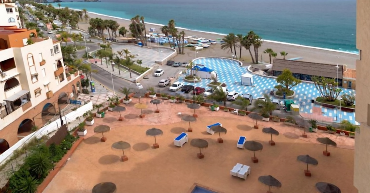 Apartamento em primeira linha de praia em Almuñécar