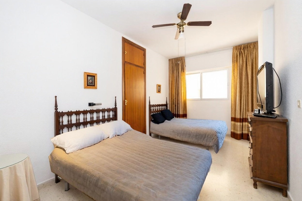 Apartamento em primeira linha de praia em Almuñécar — Quarto