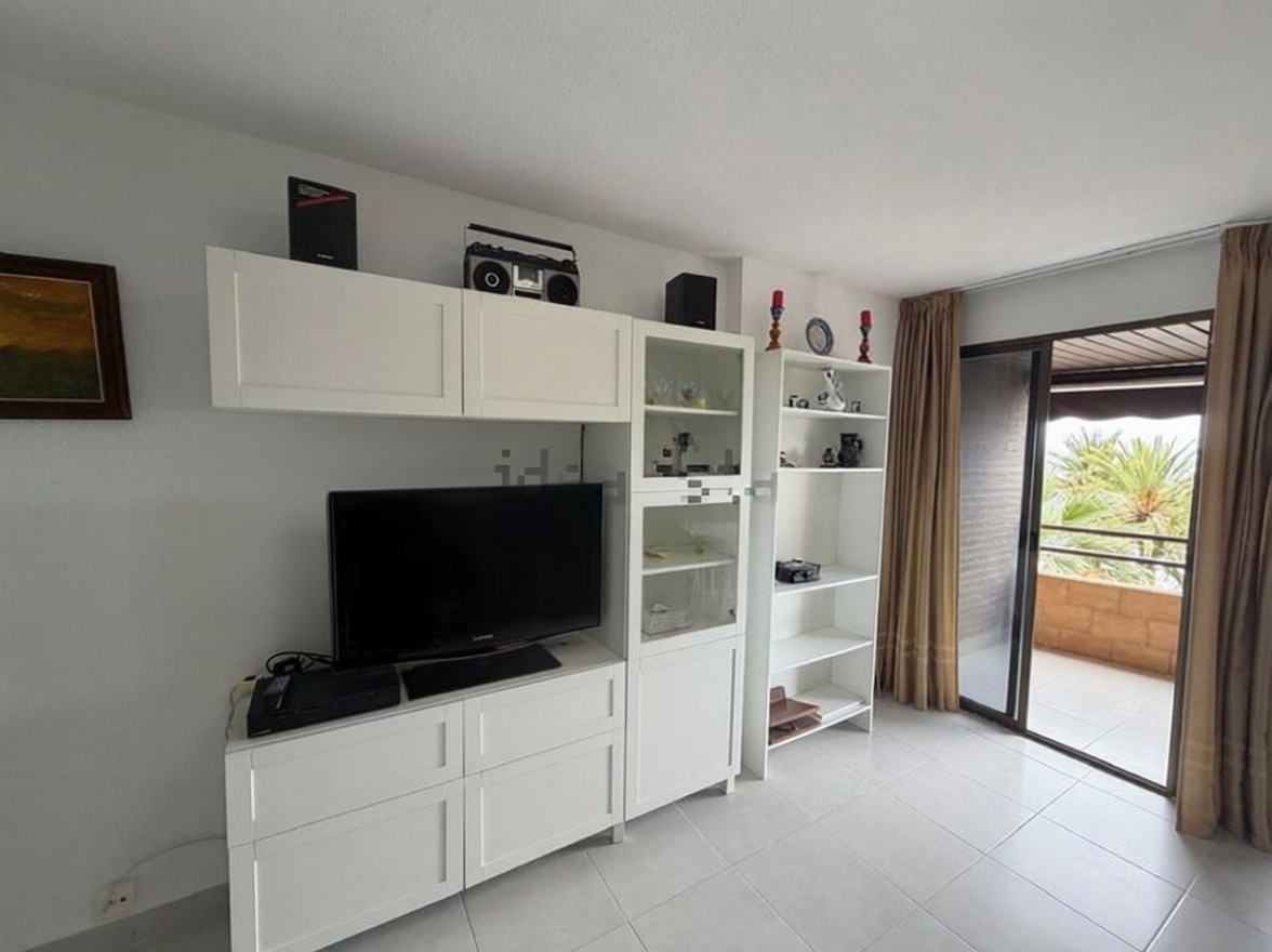 Apartamento em primeira linha de praia em Almuñécar — Sala