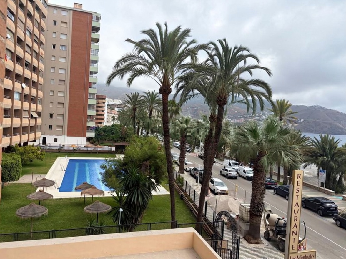 Apartamento em primeira linha de praia em Almuñécar — Vista mar