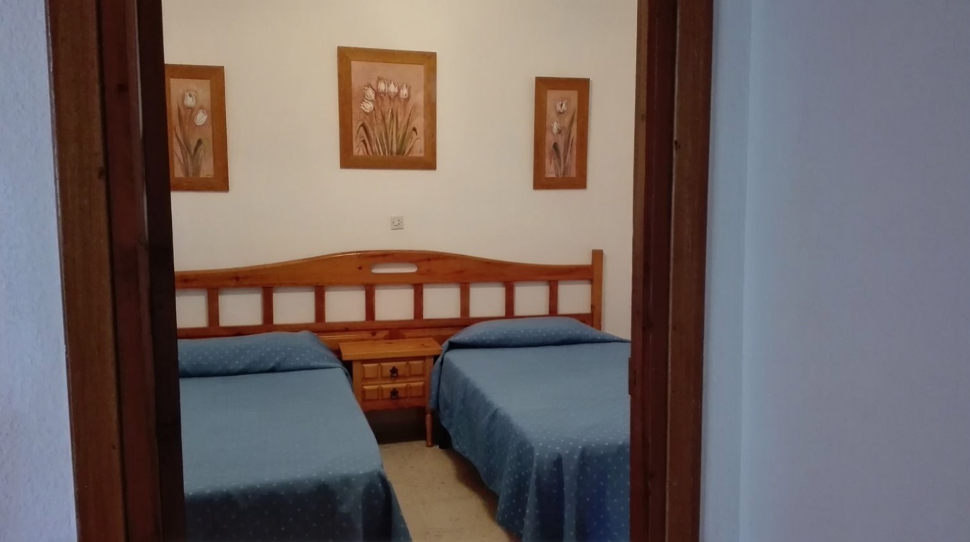 Appartement en première ligne de plage à Almuñécar — Chambre