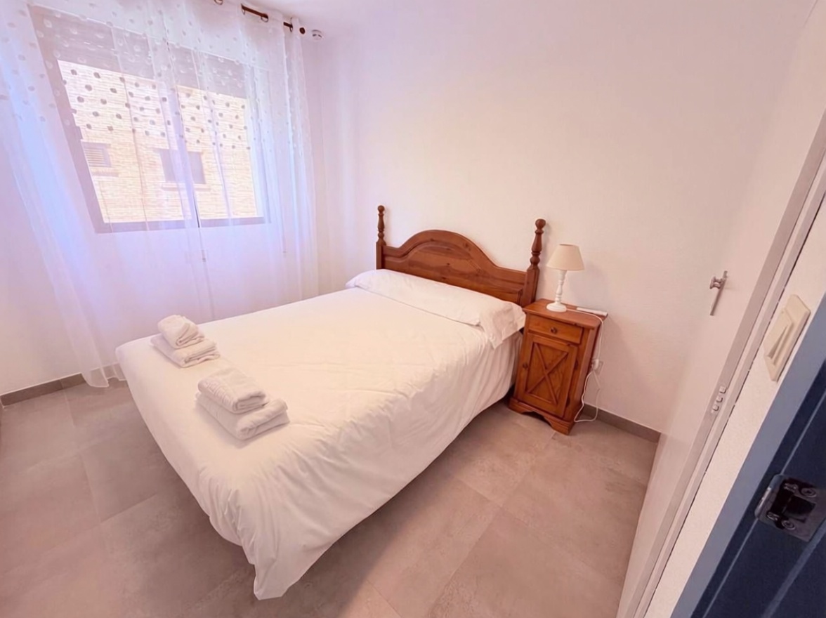Appartement en première ligne de plage à Almuñécar — Chambre