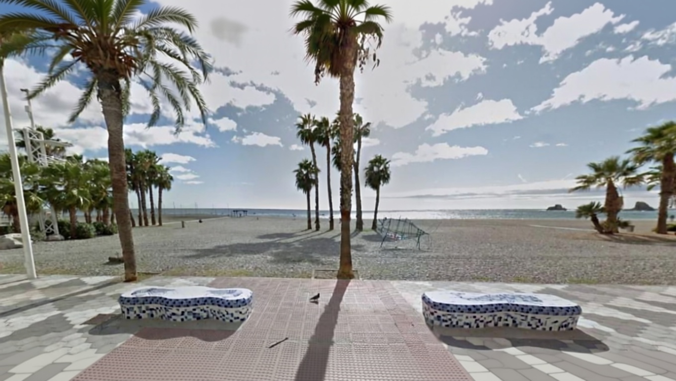 Chalet com acesso direto à praia em Almuñécar