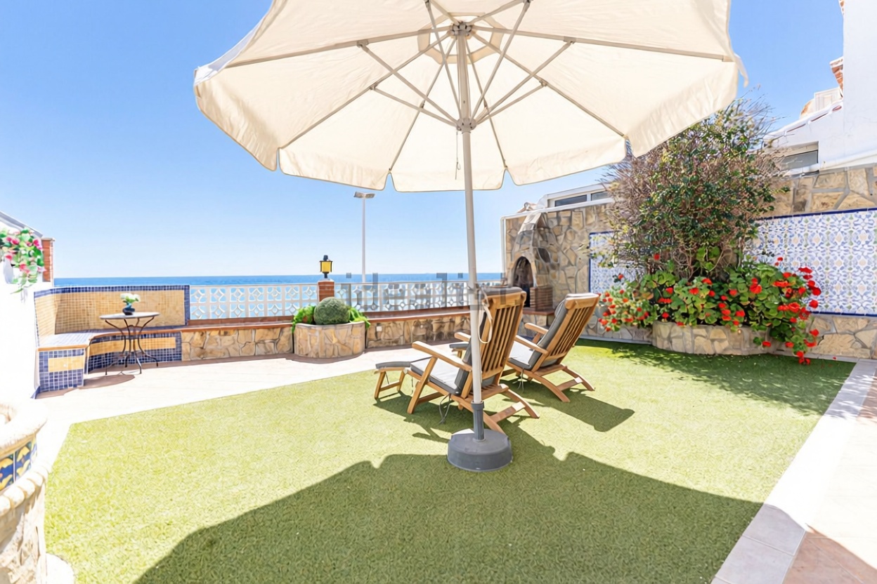 Chalet avec accès direct à la plage à Nerja — Séjour