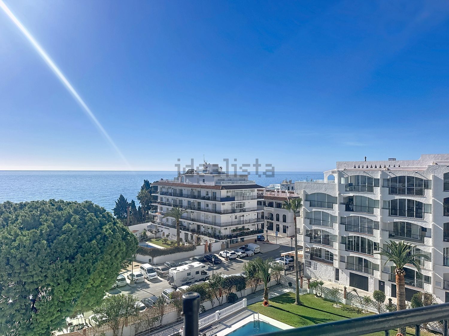 Wohnung zum Verkauf in direkter Strandlage in Nerja
