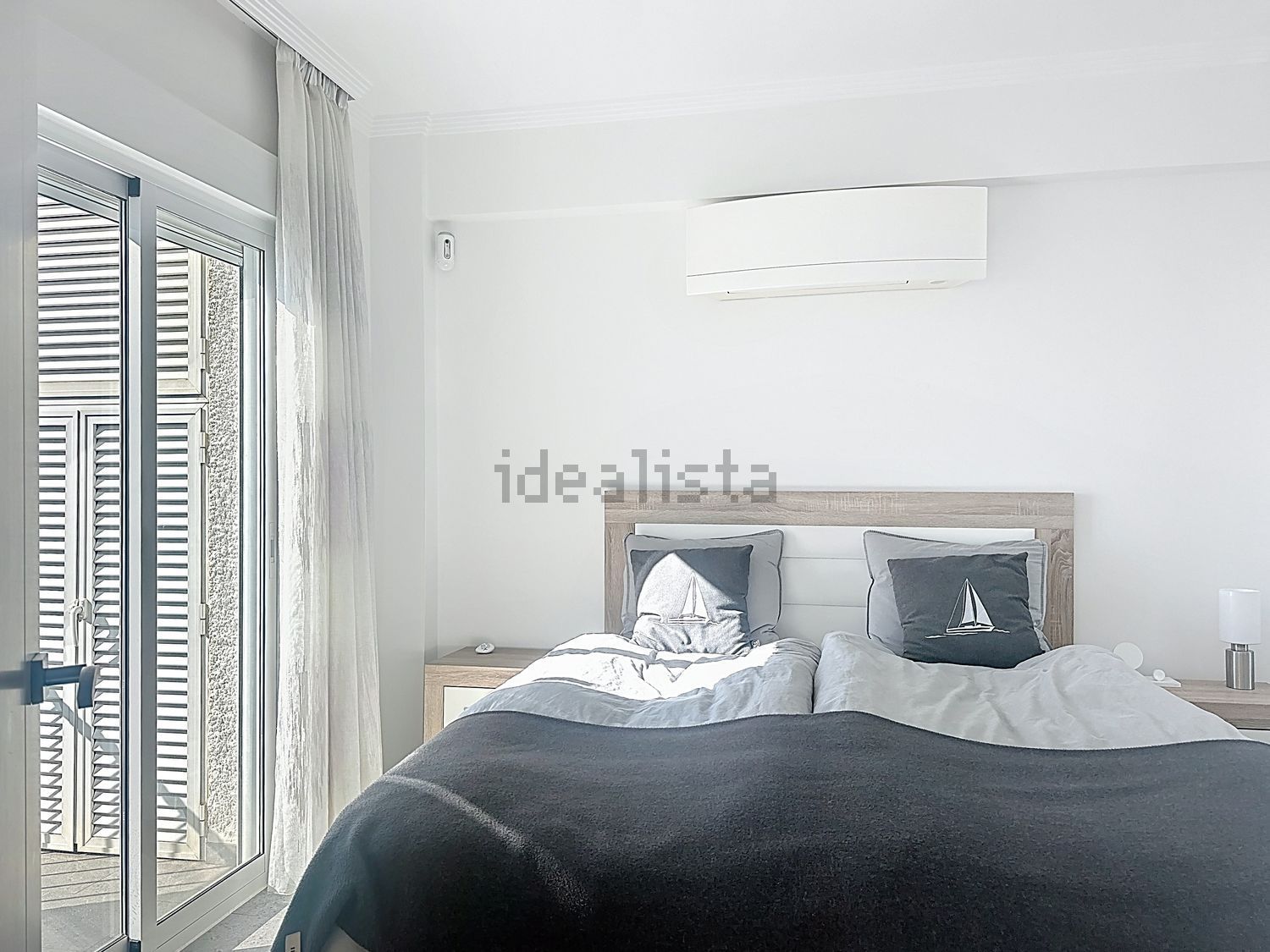 Wohnung zum Verkauf in direkter Strandlage in Nerja