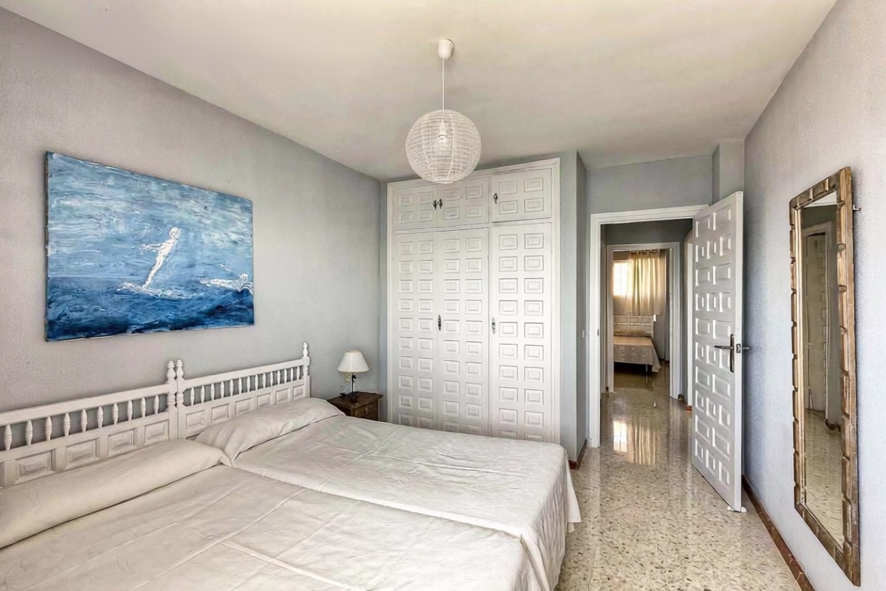 Appartement en première ligne de plage à Nerja — Chambre