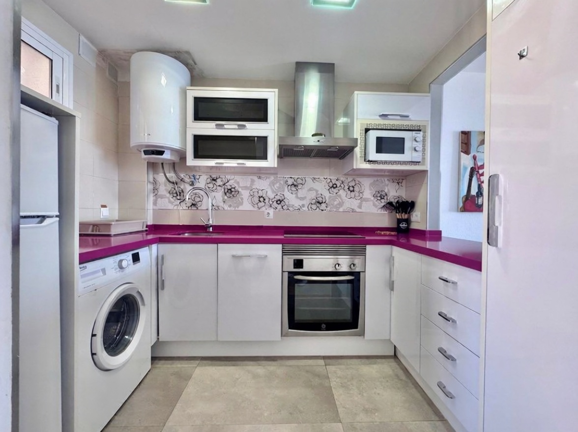 Appartement en première ligne de plage à Nerja — Cuisine