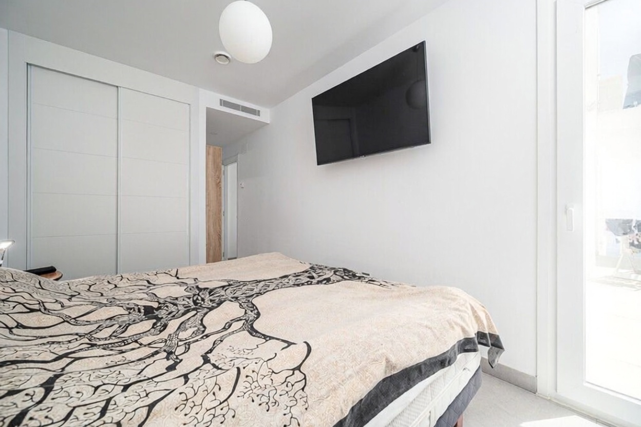Beachfront flat in Torrox — Bedroom