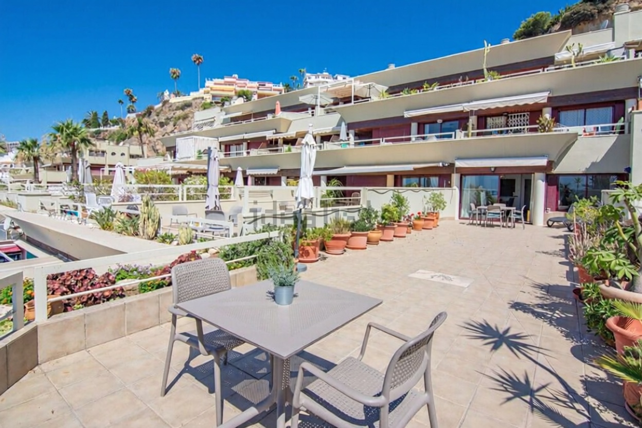 Apartamento em primeira linha de praia em Nerja — Vista mar