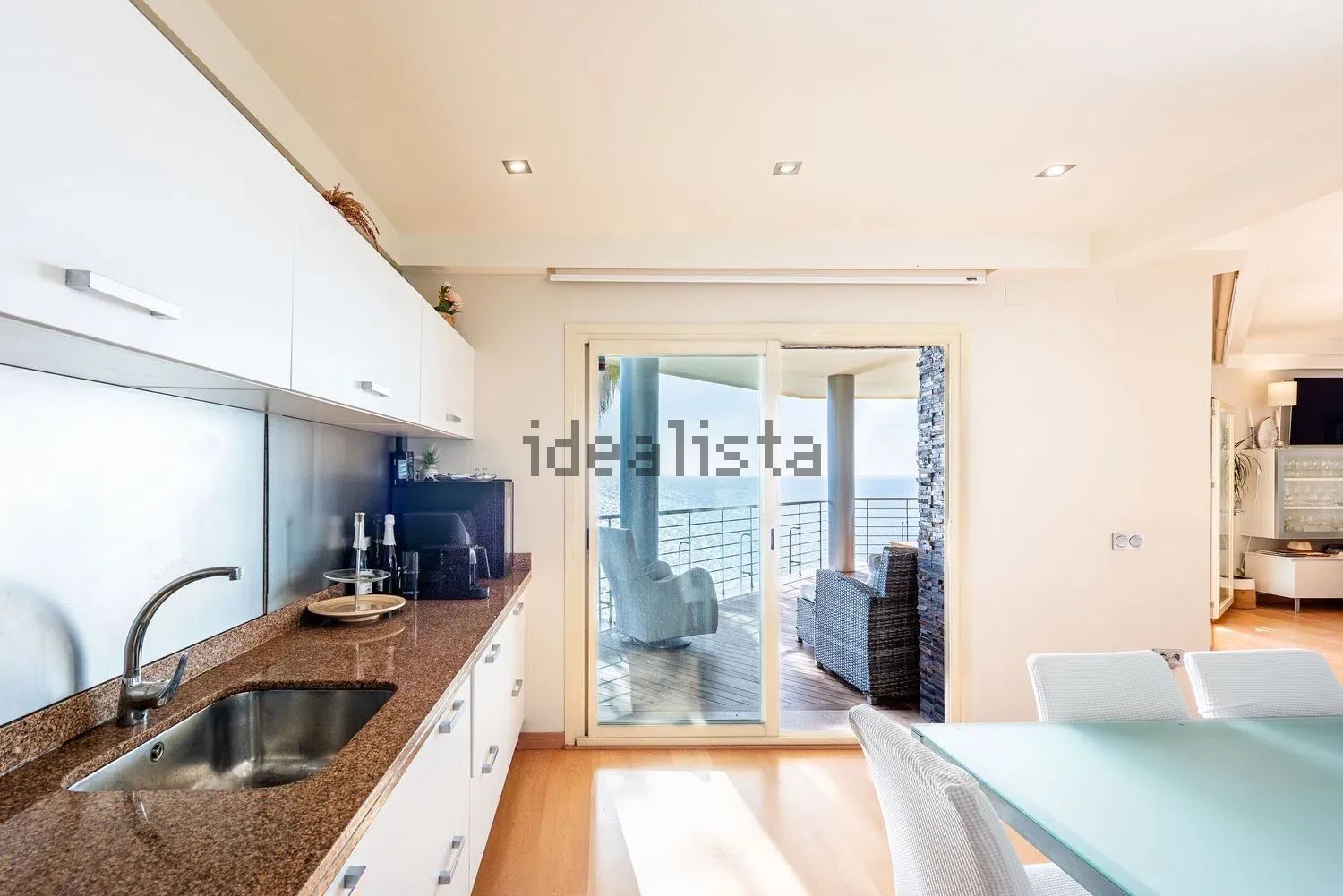 Flat for sale frontline beach in Torrox