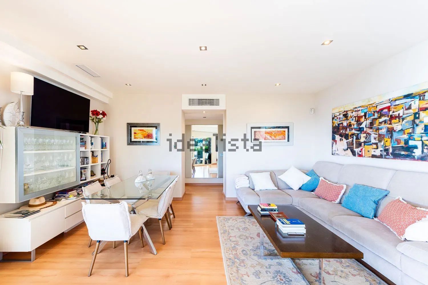 Flat for sale frontline beach in Torrox