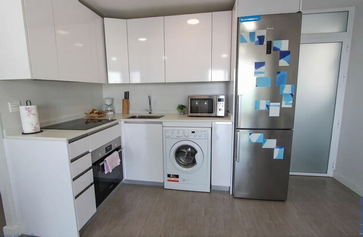 Beachfront flat in Torrox — Kitchen