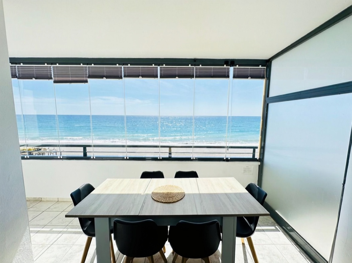Ático em primeira linha de mar em Torrox — Quarto