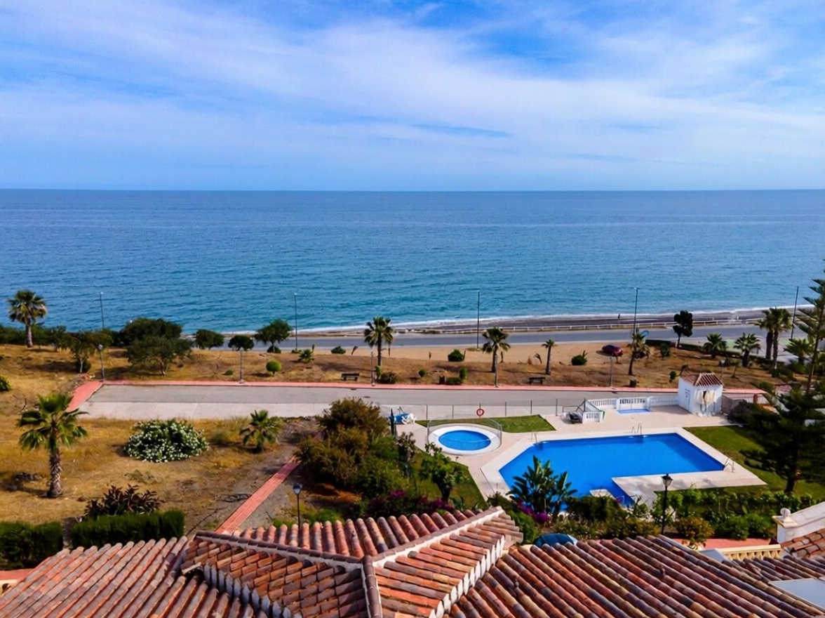 Chalet com acesso direto à praia em Torrox — Vista mar