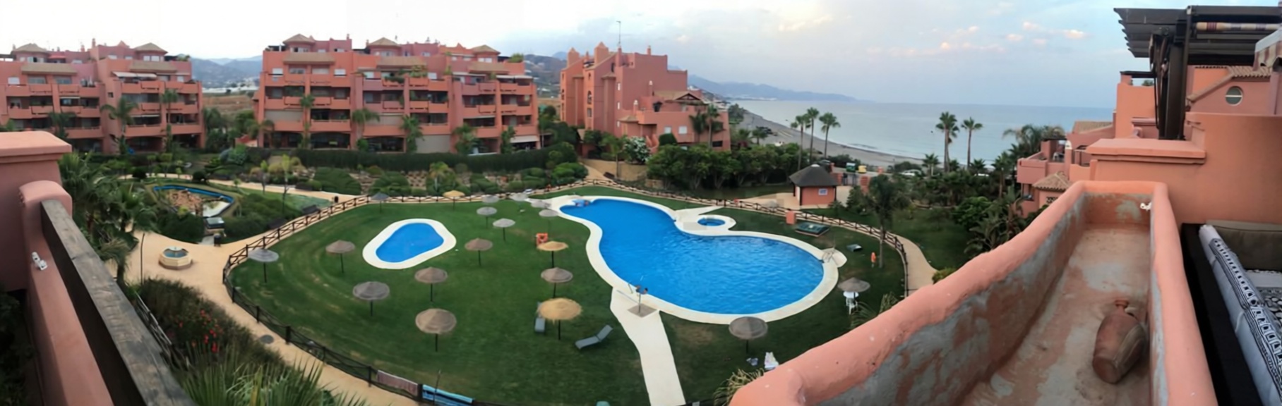 Apartamento em primeira linha de praia em Torrox