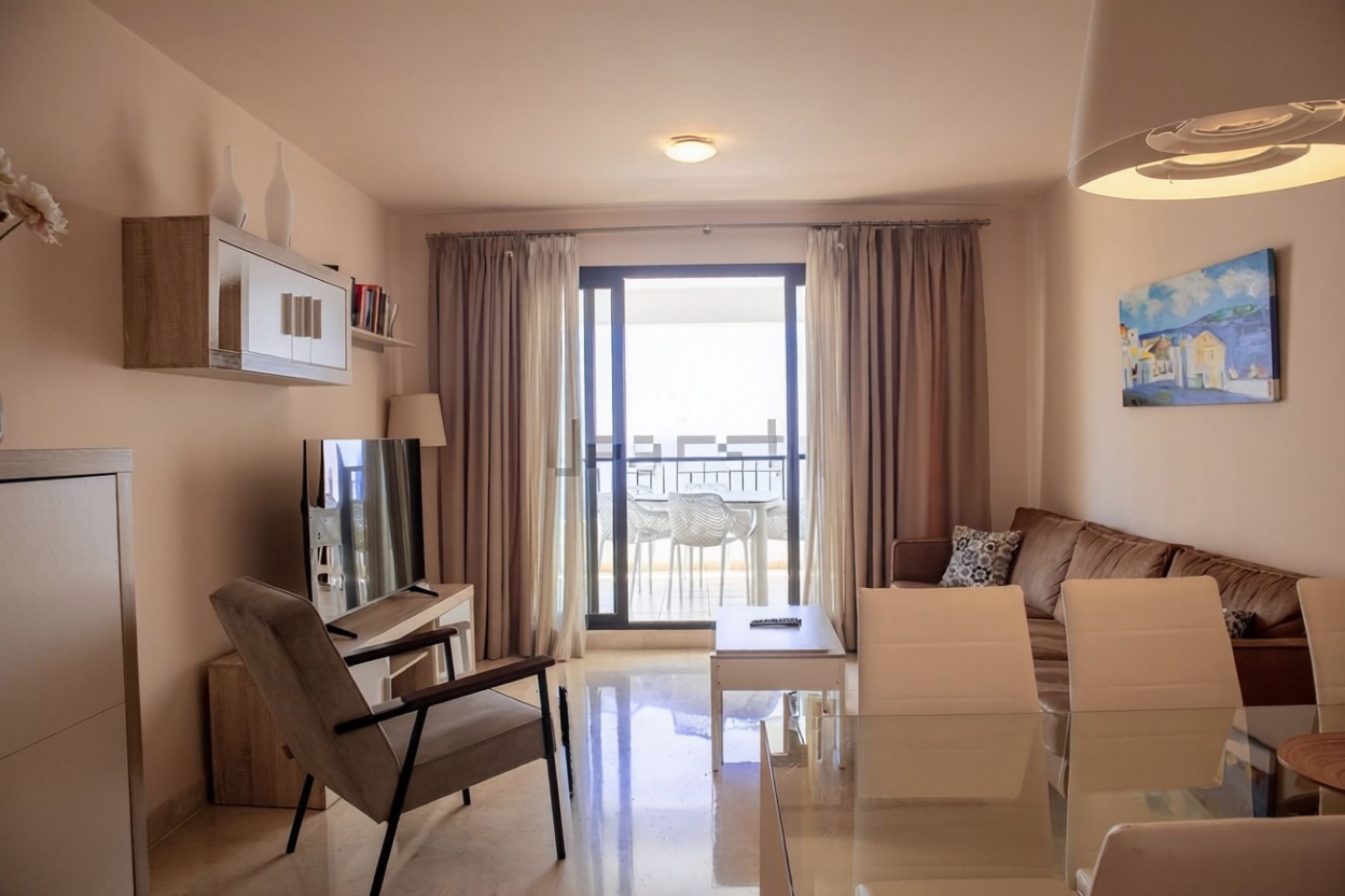 Apartamento em primeira linha de praia em Torrox — Sala