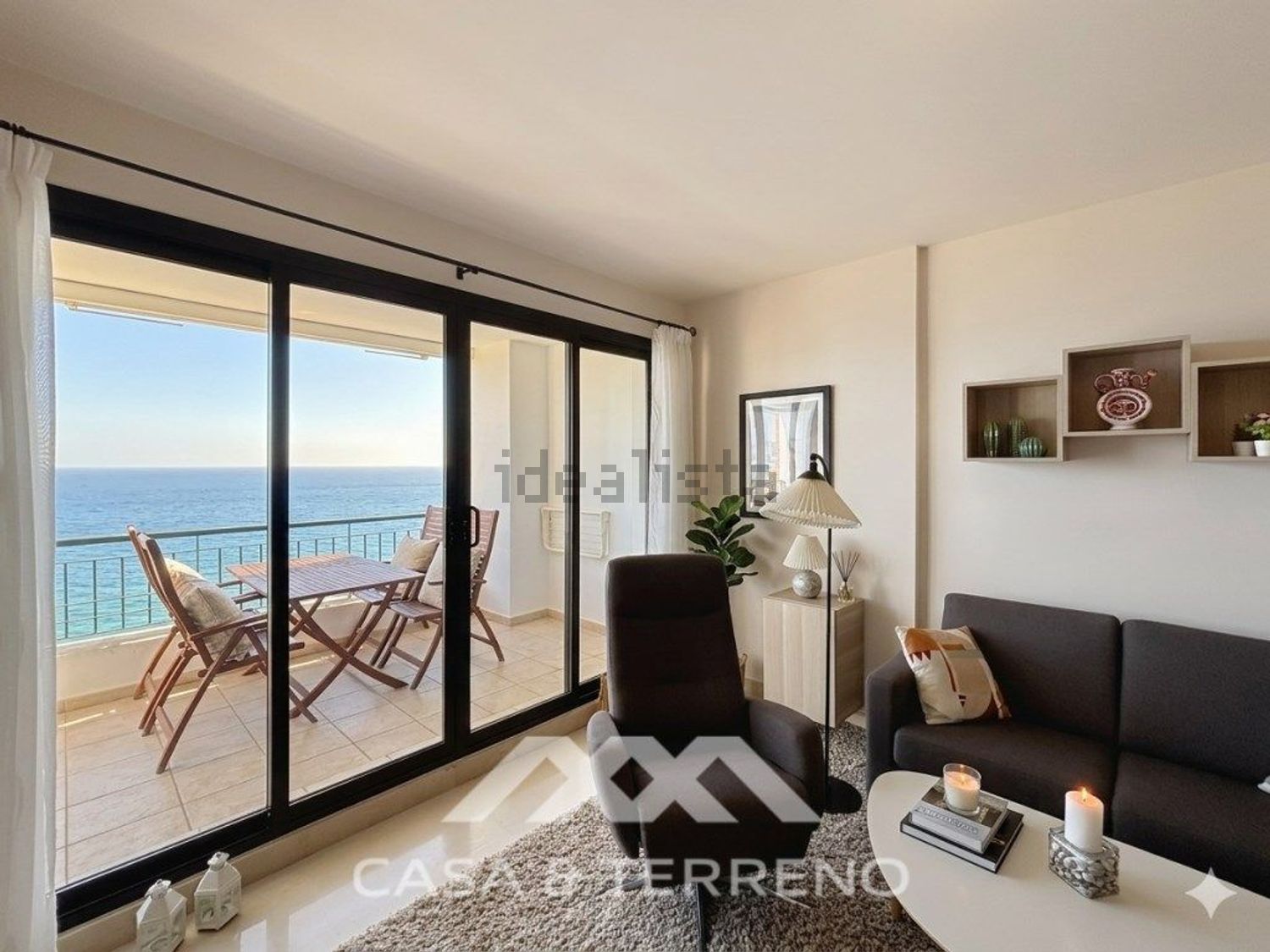 Flat for sale frontline beach in Torrox