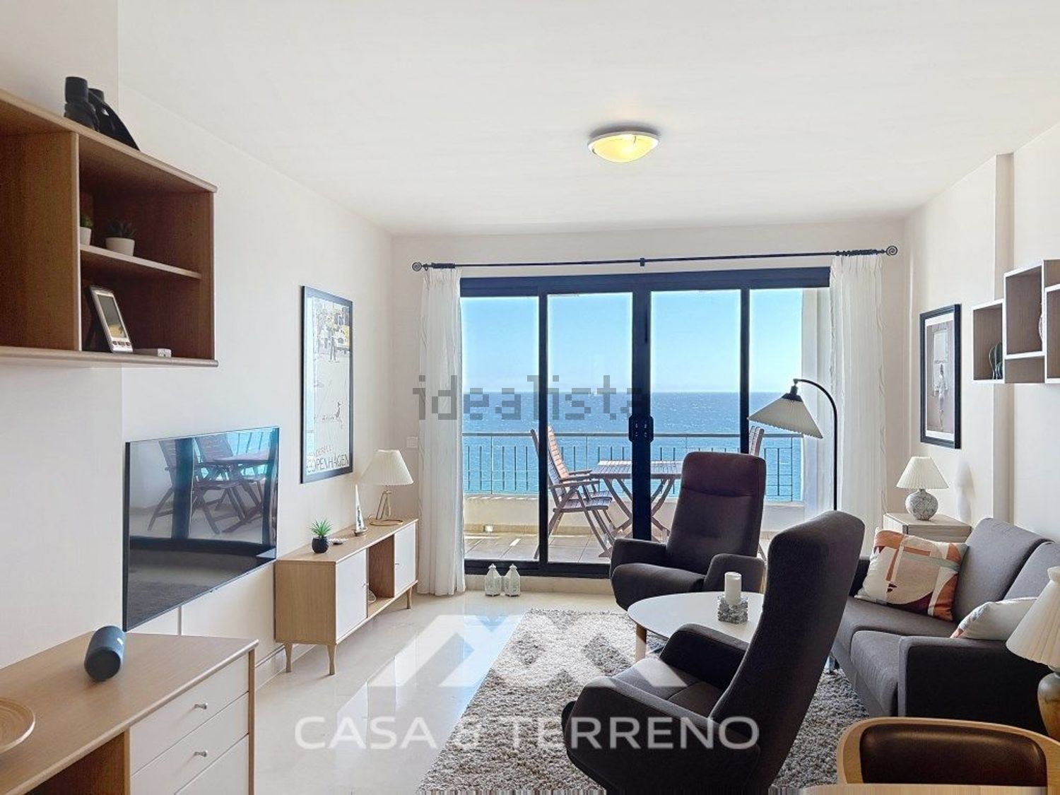 Flat for sale frontline beach in Torrox