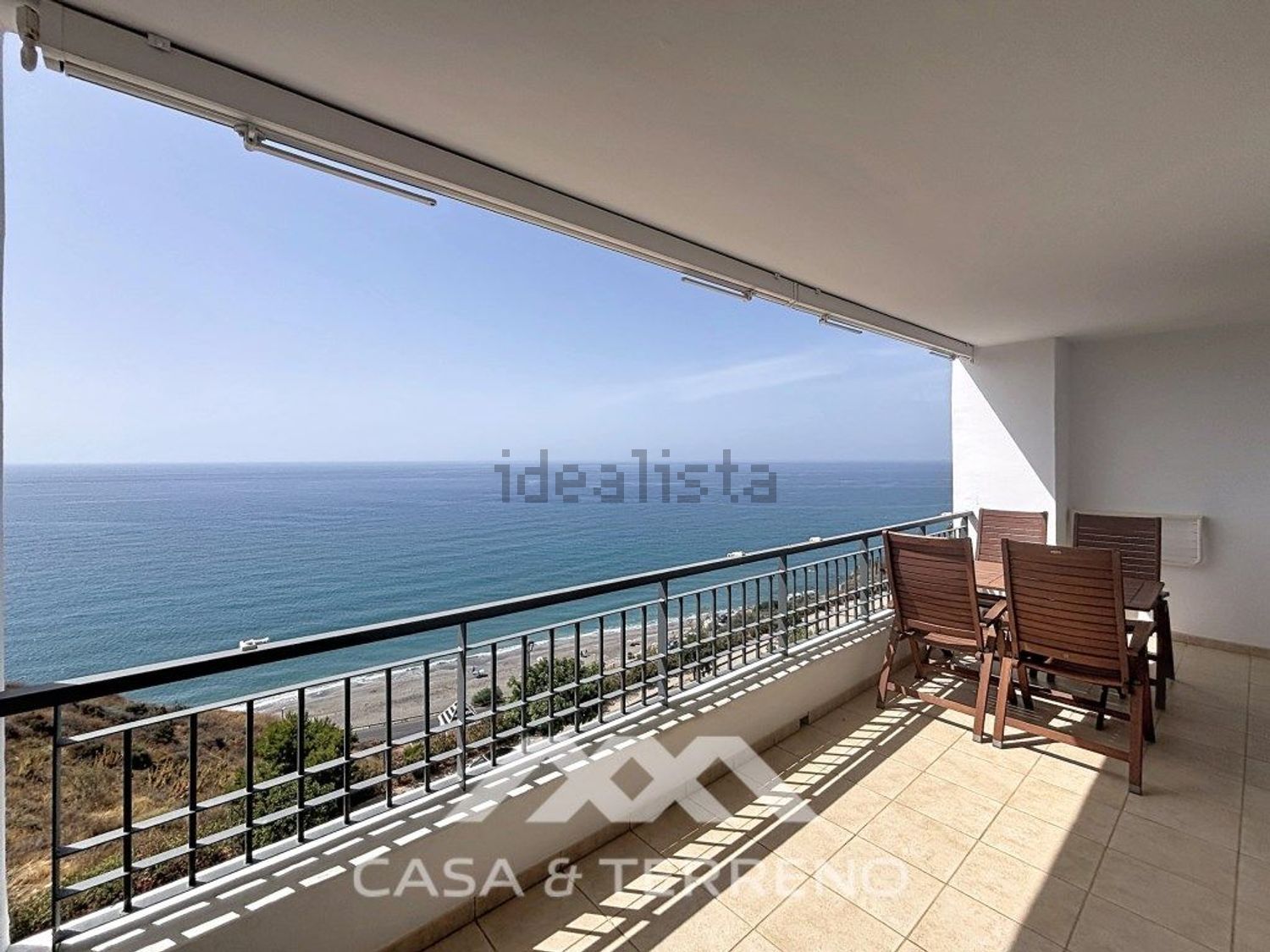 Flat for sale frontline beach in Torrox