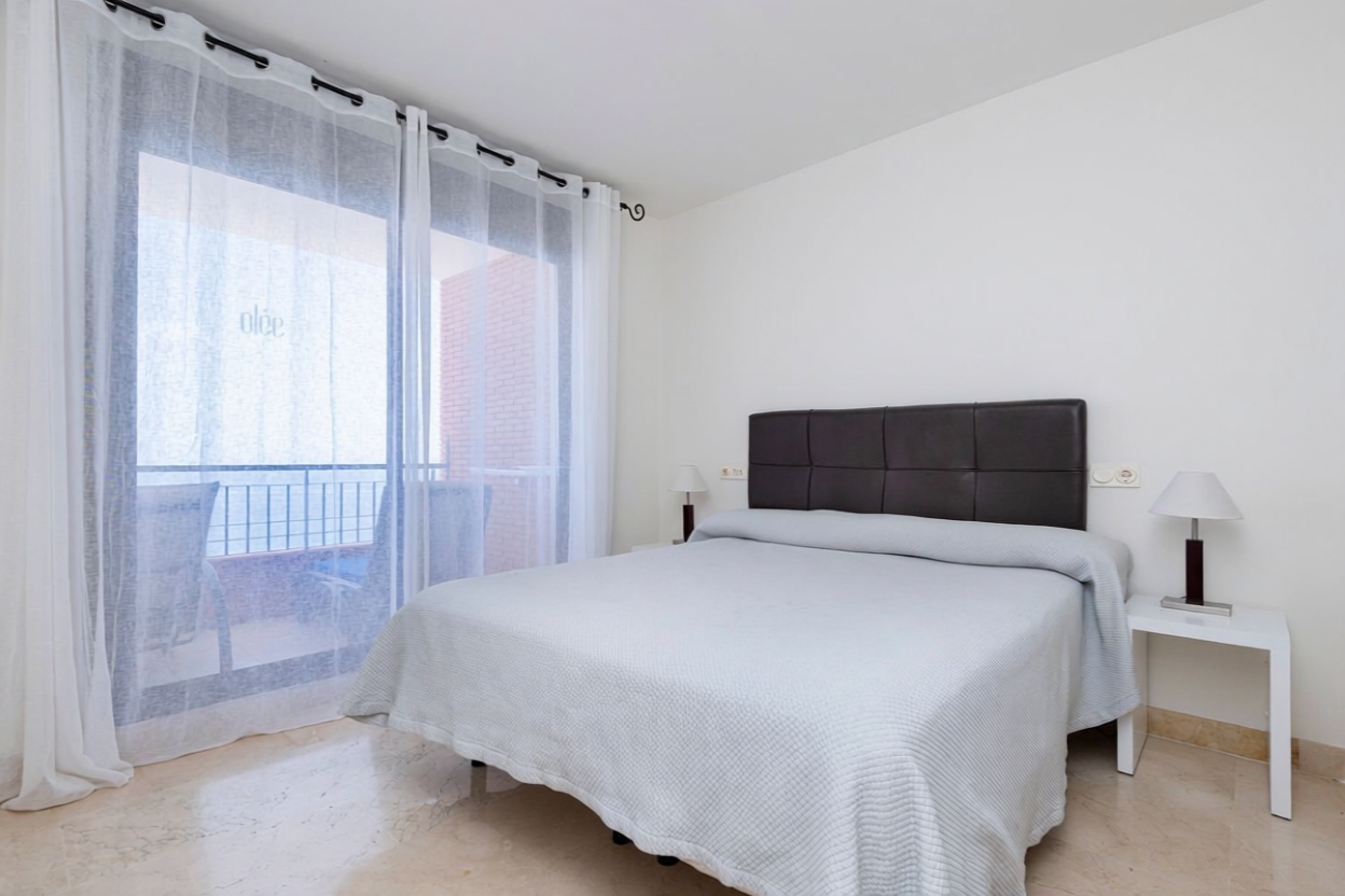 Beachfront flat in Torrox — Bedroom