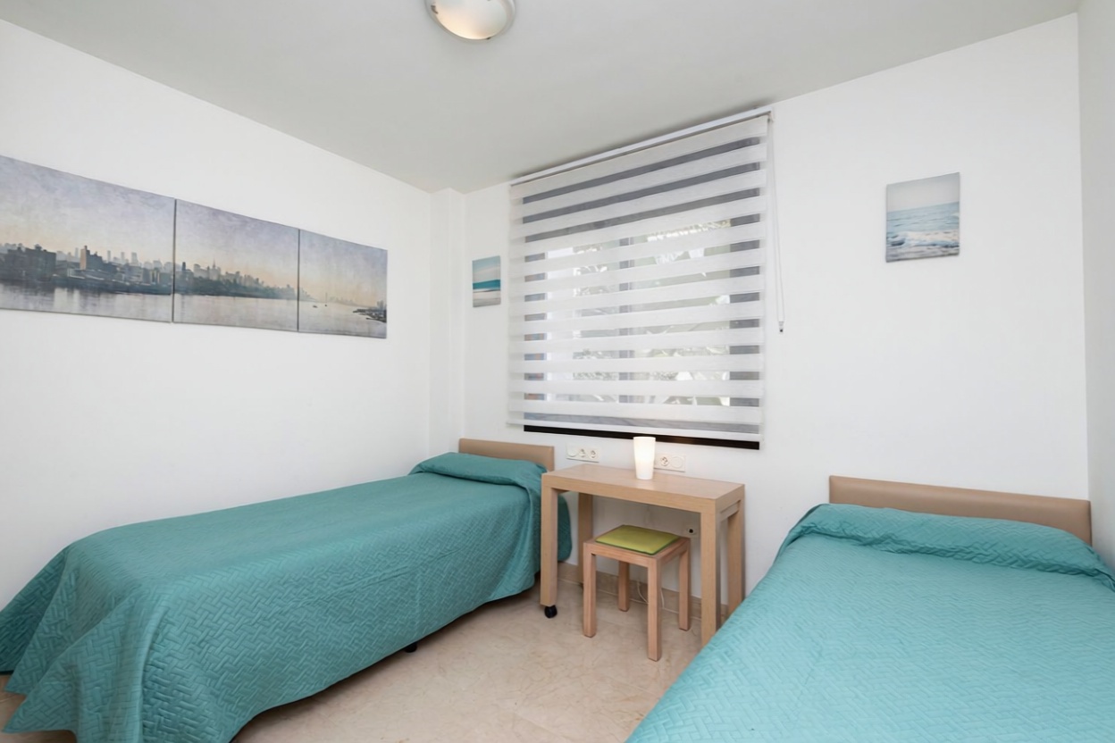 Beachfront flat in Torrox — Bedroom