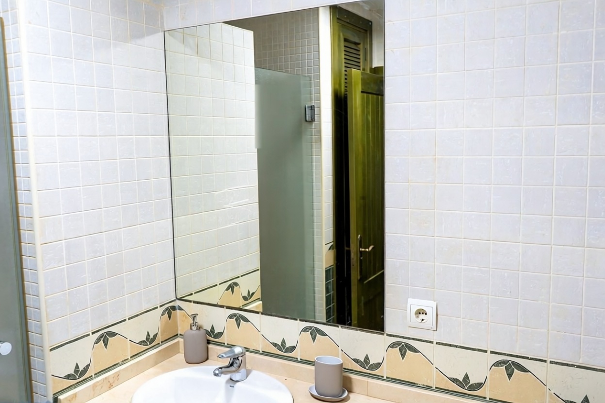 Appartement en première ligne de plage à Torrox — Sanitaires