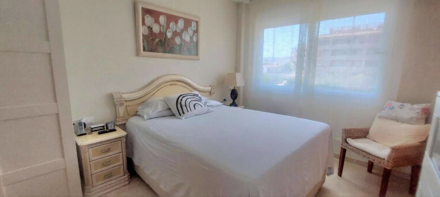 Wohnung in erste Strandlinie in Torrox — Schlafzimmer