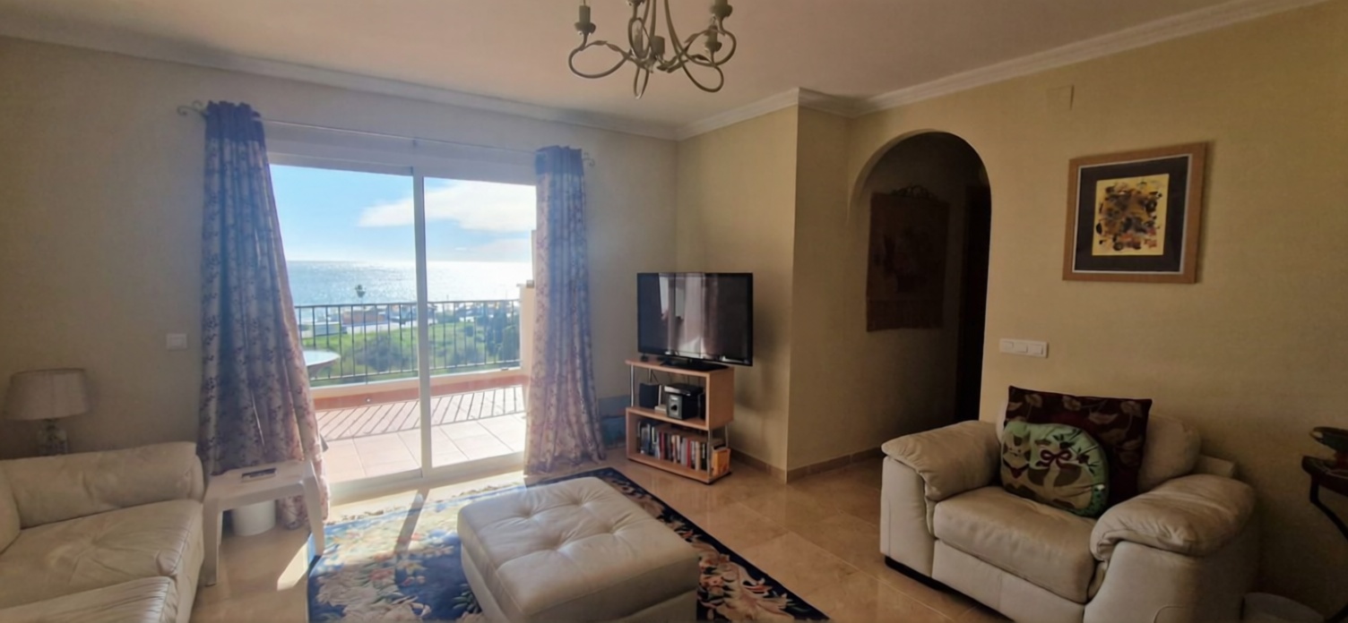 Ático em primeira linha de mar em Torrox — Sala