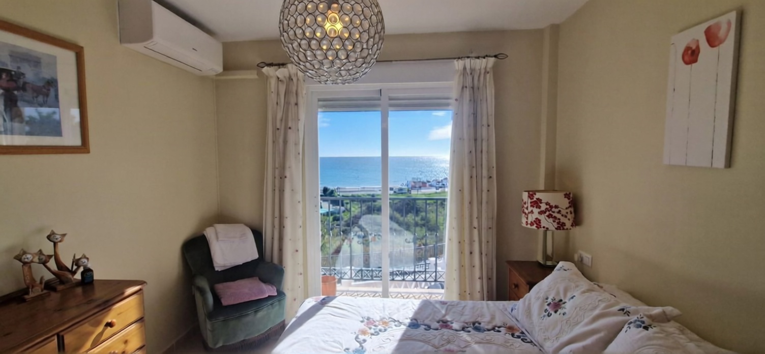 Ático em primeira linha de mar em Torrox — Quarto