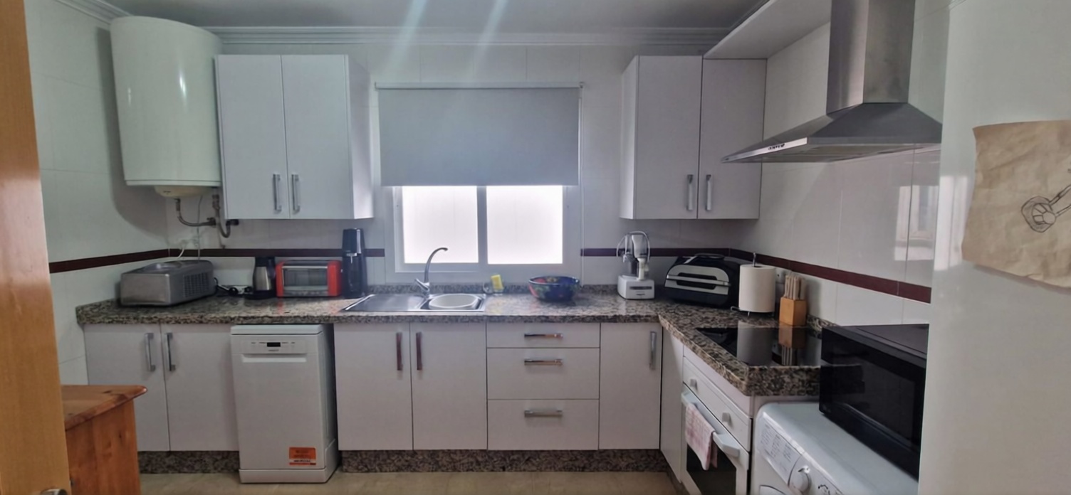 Ático em primeira linha de mar em Torrox — Cozinha