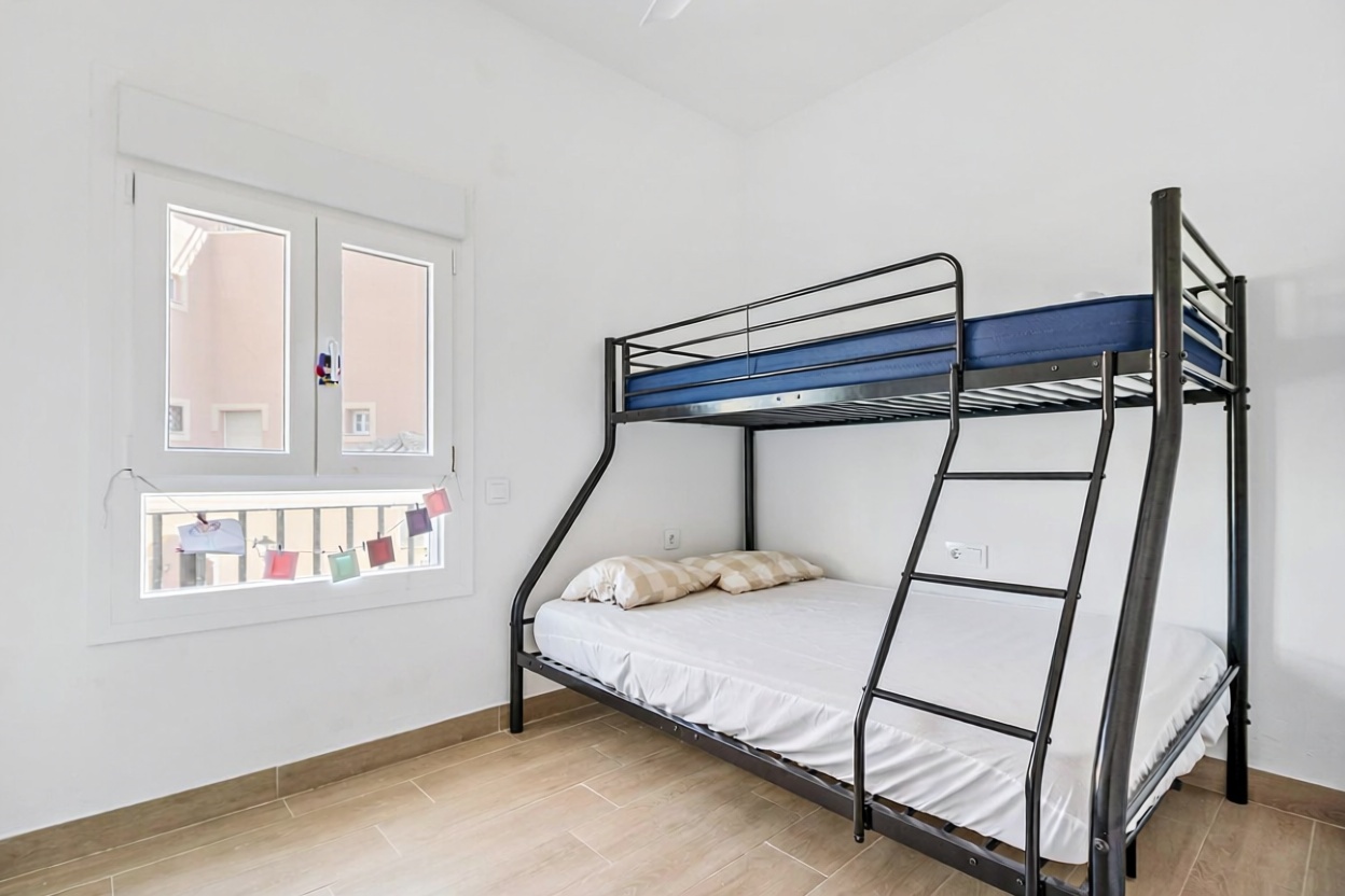 Appartement en première ligne de plage à Torrox — Chambre