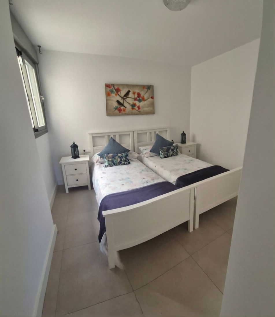 Appartement en première ligne de plage à Torrox — Chambre