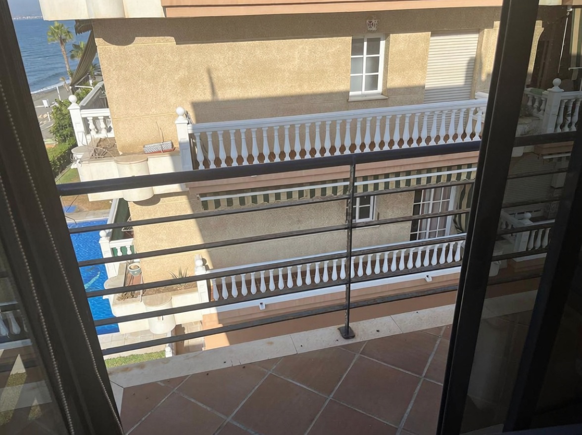 Estudio en primera línea de playa en Torrox