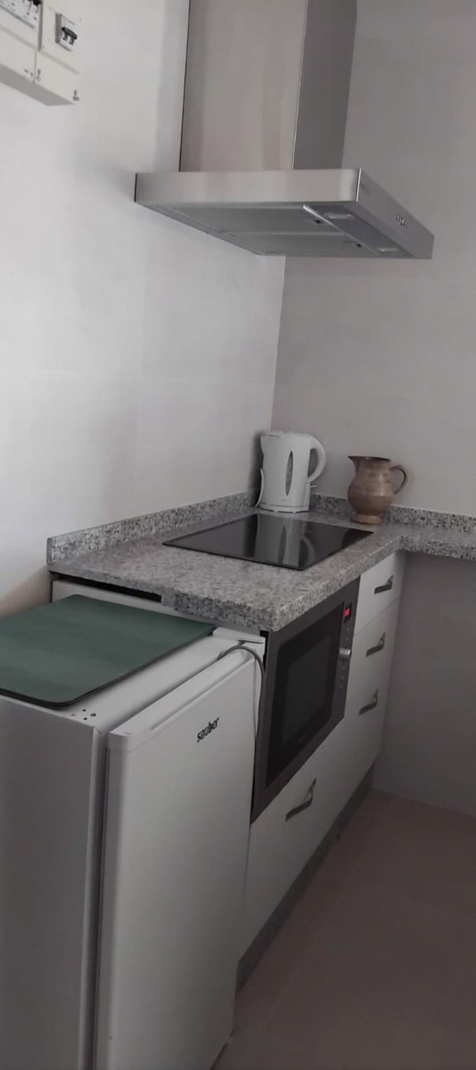 Studio en première ligne de plage à Torrox — Cuisine