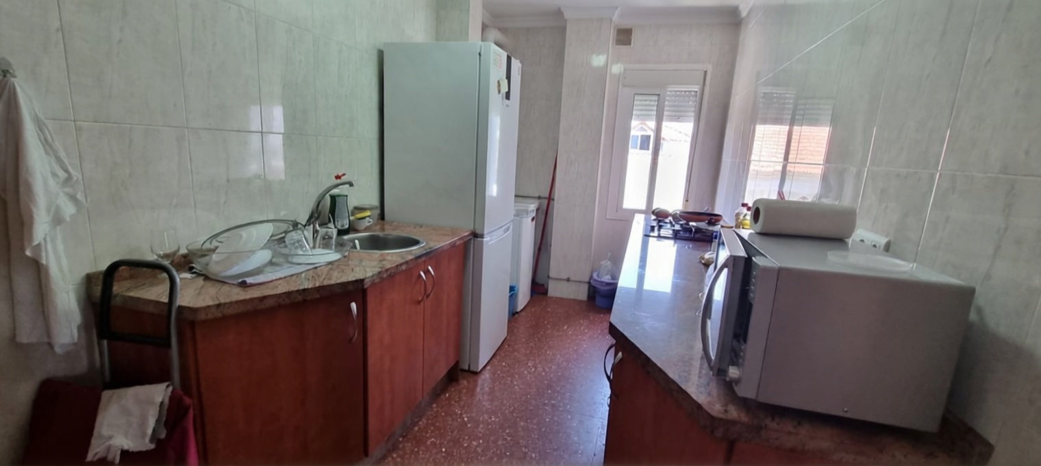Piso en primera línea de playa en Torre del Mar — Cocina