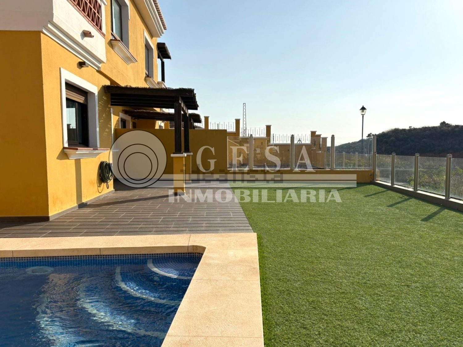 Chalet for sale with direct beach access in Vélez Málaga