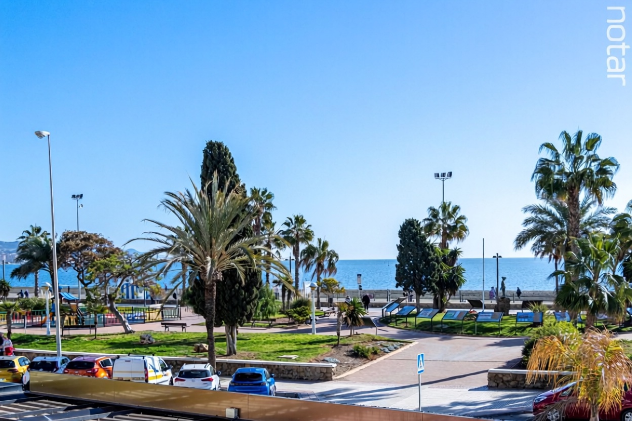 Apartamento em primeira linha de praia em Vélez Málaga — Vista mar