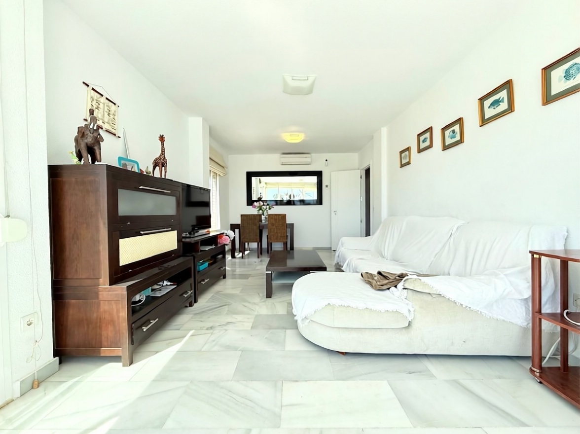 Apartamento em primeira linha de praia em Torre del Mar — Cozinha