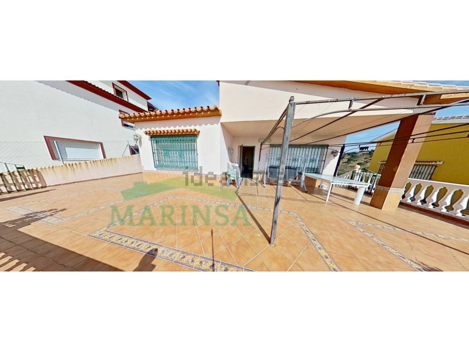Chalet for sale with direct beach access in Vélez Málaga