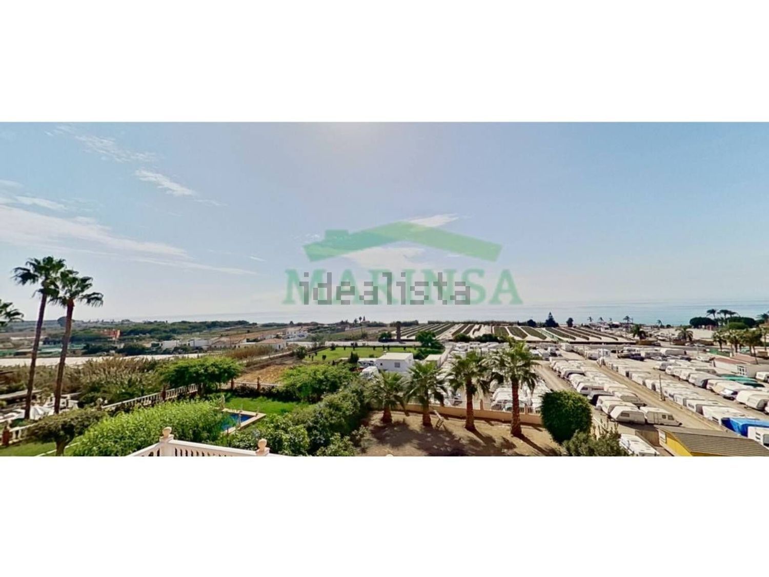Chalet for sale with direct beach access in Vélez Málaga