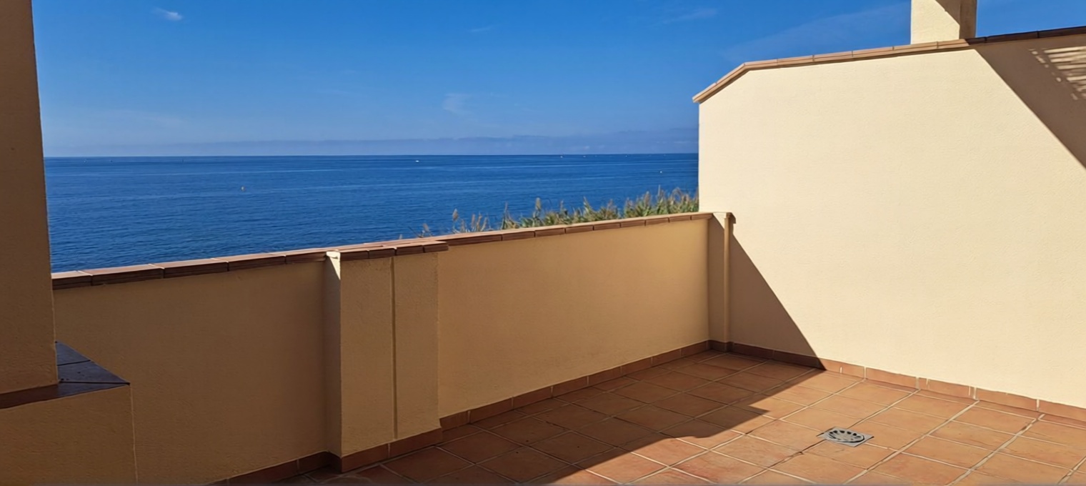 Chalet avec accès direct à la plage à Benajarafe — Terrasse mer