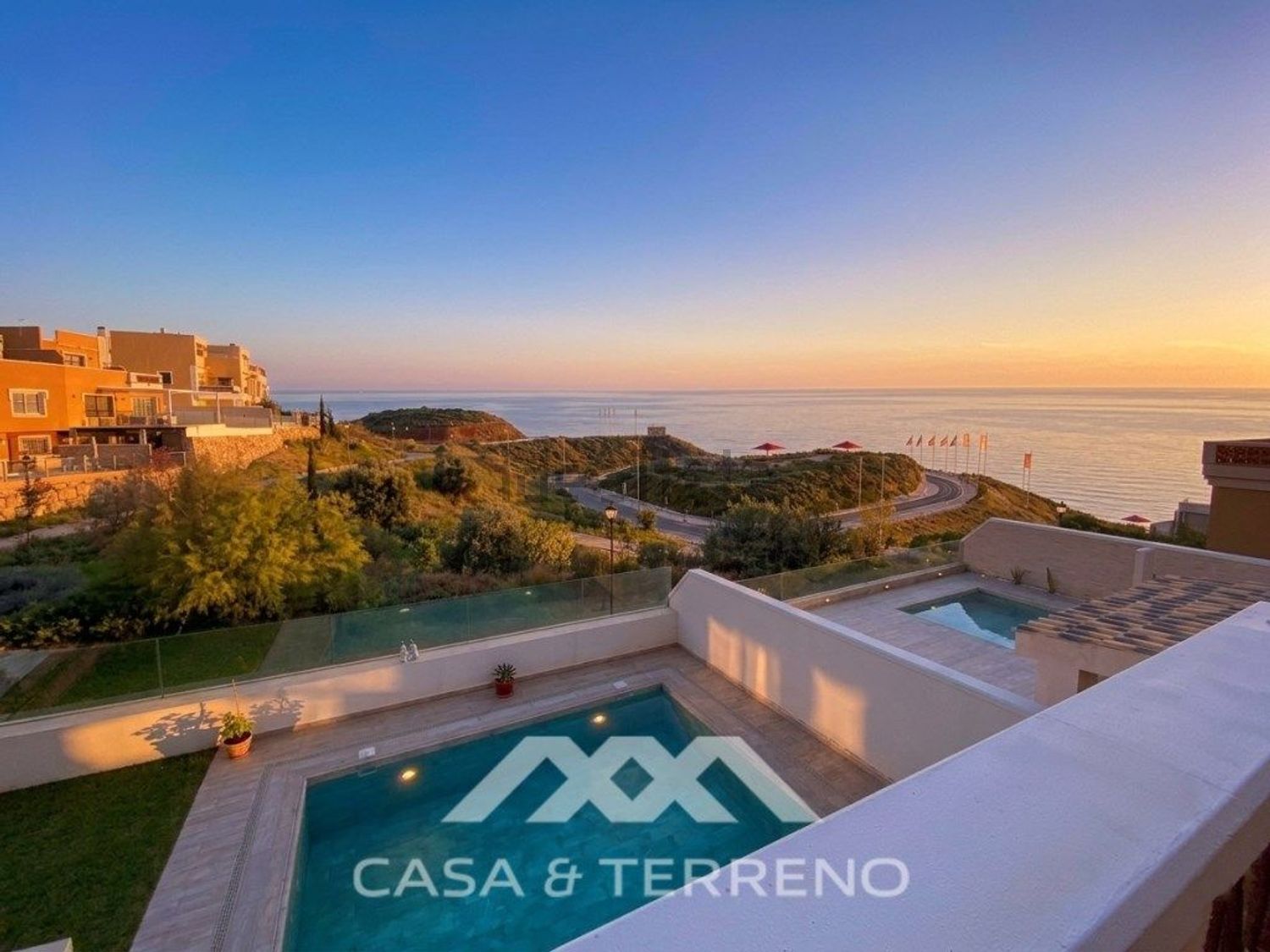 Chalet for sale with direct beach access in Vélez Málaga