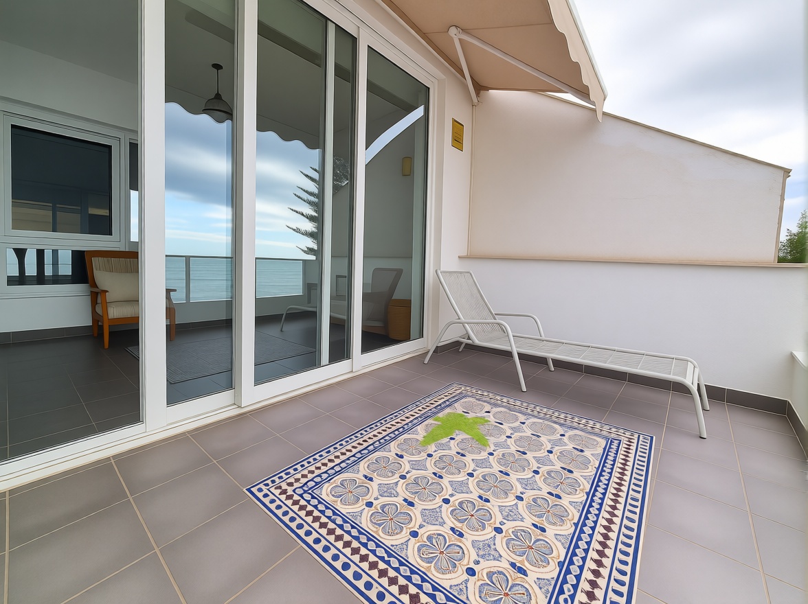 Chalet con acceso directo a playa en Vélez Málaga — Terraza mar