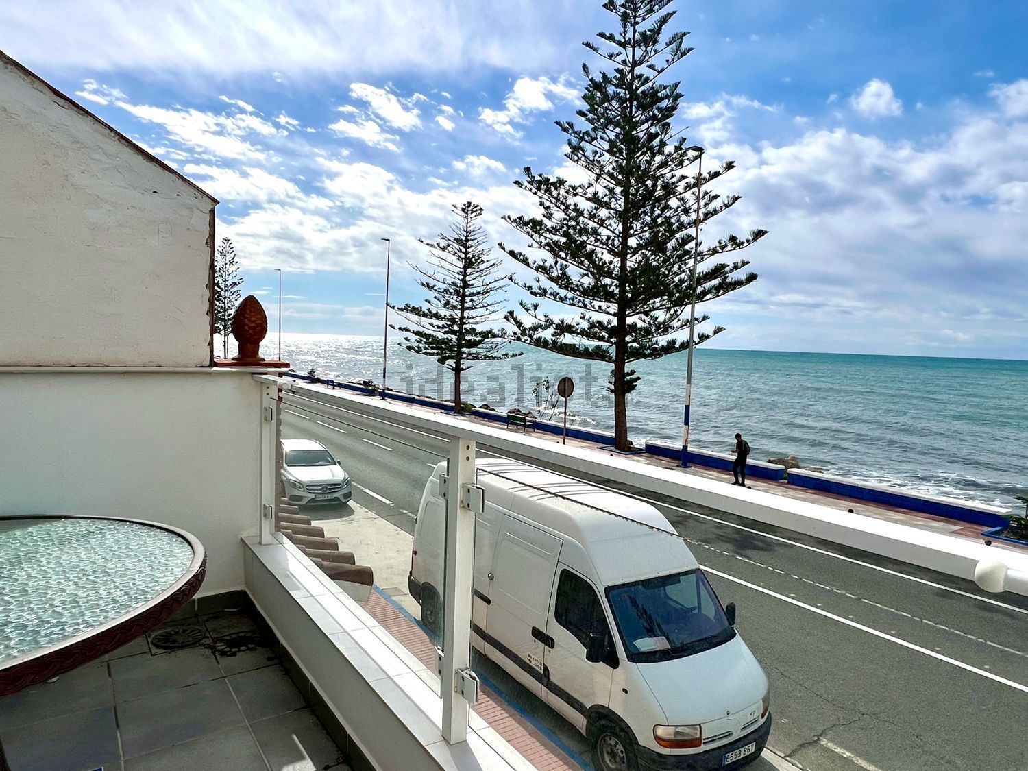 Chalet for sale with direct beach access in Vélez Málaga