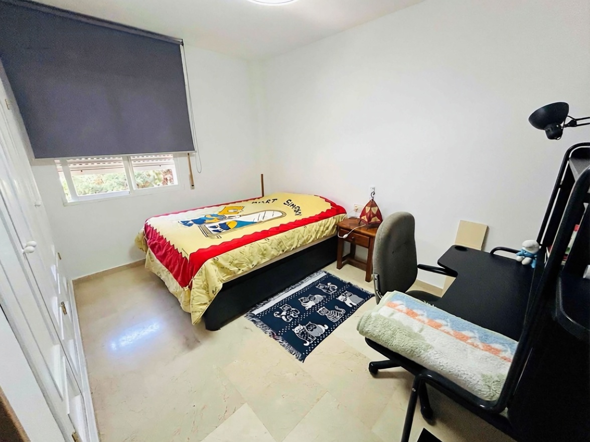 Chalet com acesso direto à praia em Rincón de la Victoria — Quarto